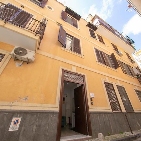 Casa Vacanze Alma B&B Grazioso Appartamento Sul Lungomare Di Pozzuoli A 300Mt Dal Centro E Dal Rione Terra By Movery Εξωτερικό φωτογραφία
